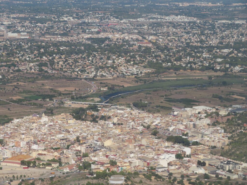 Riba-roja de Túria: Castle, Visigoth Museum and River Park