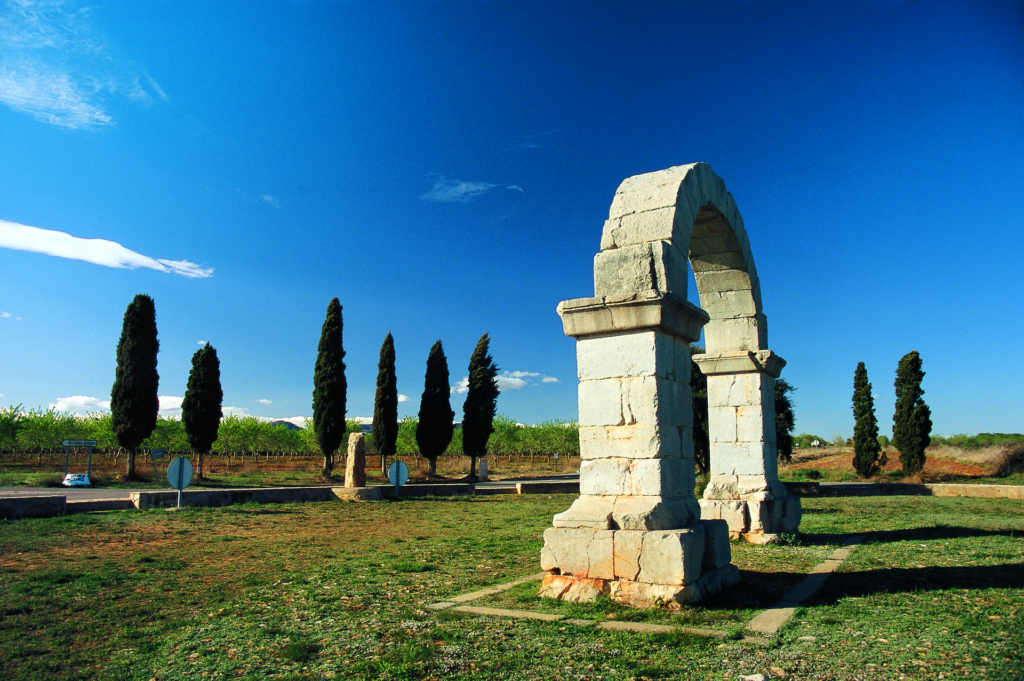 Arch of Cabanes, Cabanes, Spain